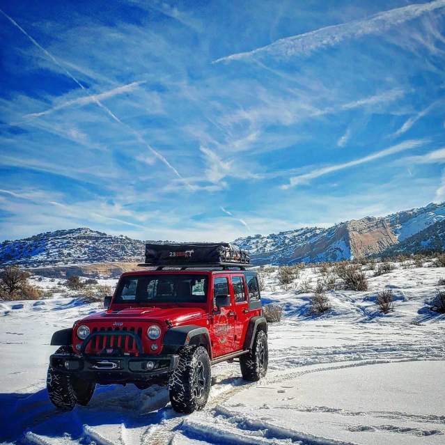 Jeep in the snow